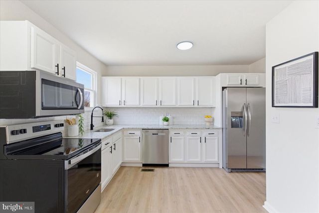 21 KINTORE CT, Parkville, MD 21234