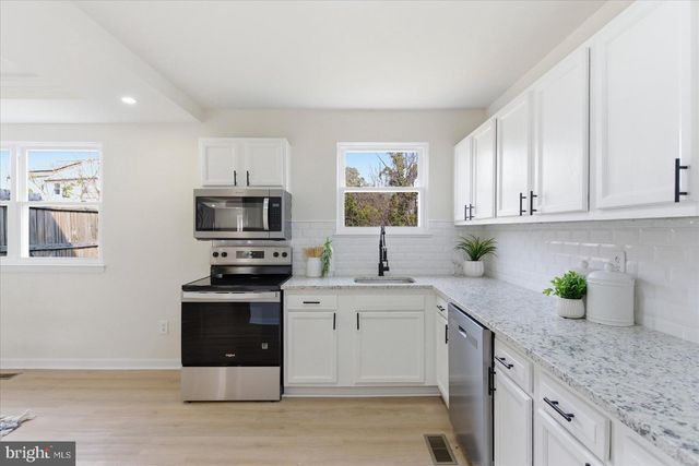 21 KINTORE CT, Parkville, MD 21234