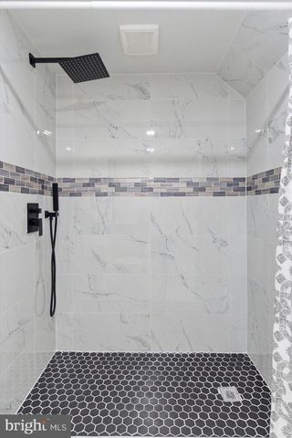 21 KINTORE CT, Parkville, MD 21234