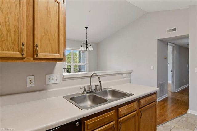134 Rivertree Lane, Winston-salem, NC 27103