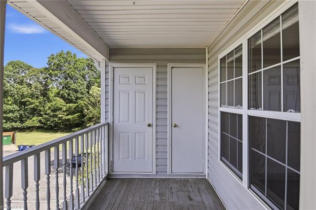 134 Rivertree Lane, Winston-salem, NC 27103