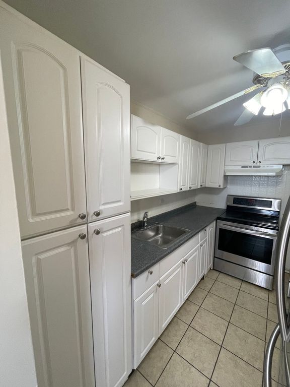 4300 W Ford City Drive 710, Chicago, IL 60652 — photo 4