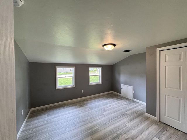 803 DEMAREST AVENUE, Waupaca, WI 54981