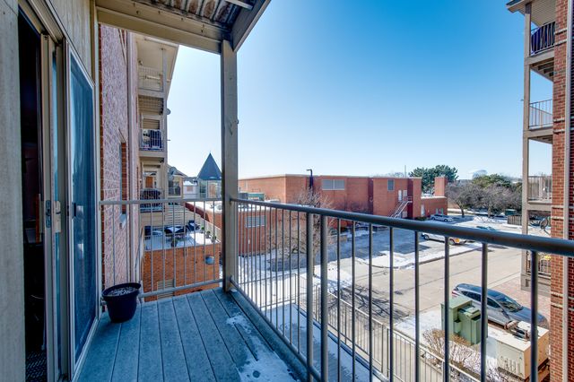 100 N Bokelman Street 329, Roselle, IL 60172