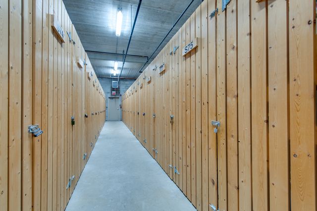 100 N Bokelman Street 329, Roselle, IL 60172