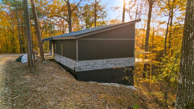 266 Blossom Way, Zoe, KY 41397