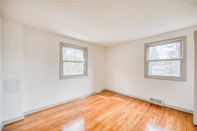 30825 Miller Avenue, Willoughby Hills, OH 44092