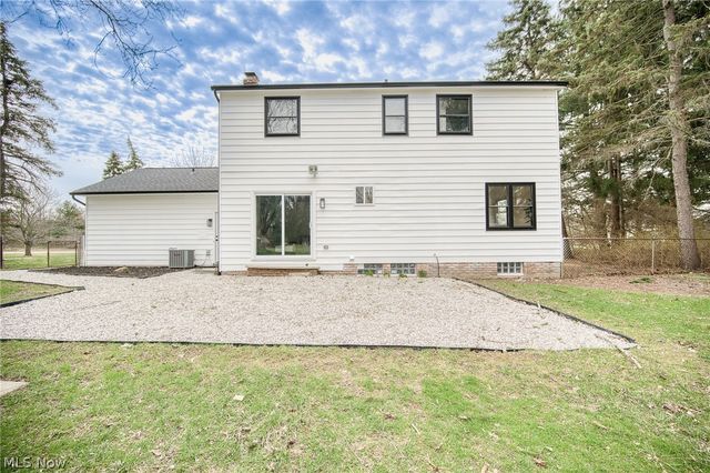 30825 Miller Avenue, Willoughby Hills, OH 44092