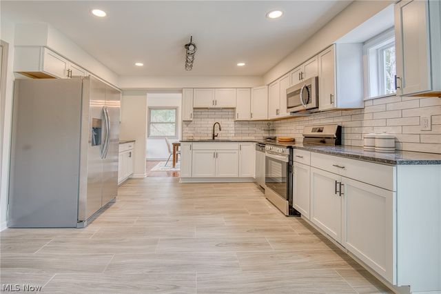 30825 Miller Avenue, Willoughby Hills, OH 44092