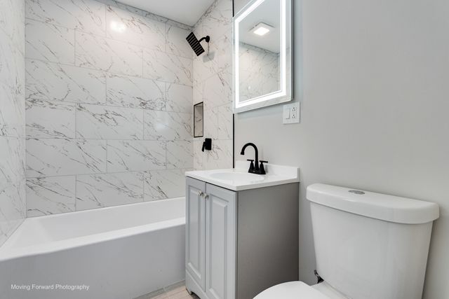 9432 S Bishop Street, Chicago, IL 60620