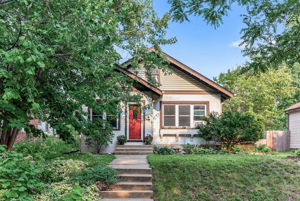 2537 31st Avenue S, Minneapolis, MN 55406