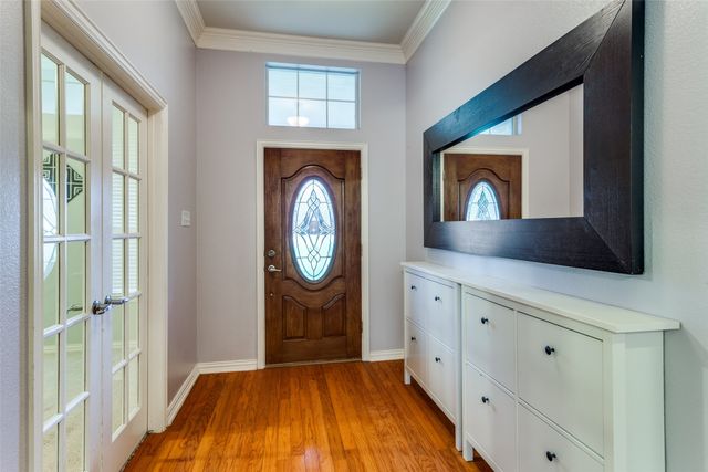 217 Woodbine Drive, Burleson, TX 76028