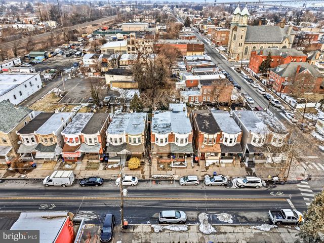 411 HIGHLAND AVE, Chester, PA 19013