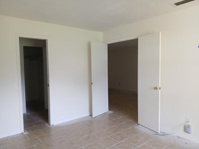 6012 Indrio Road 7, Fort Pierce, FL 34951