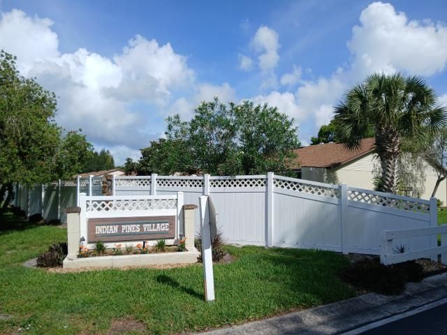 6012 Indrio Road 7, Fort Pierce, FL 34951