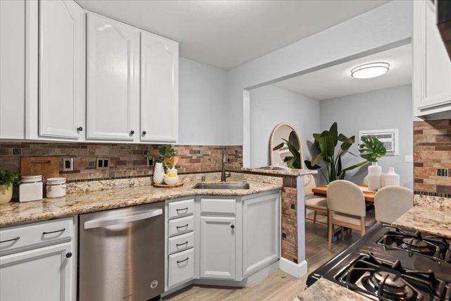 221 Kiely Boulevard B, Santa Clara, CA 95051