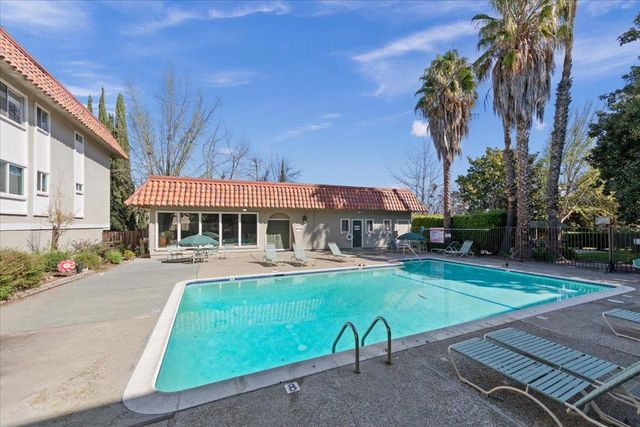 221 Kiely Boulevard B, Santa Clara, CA 95051