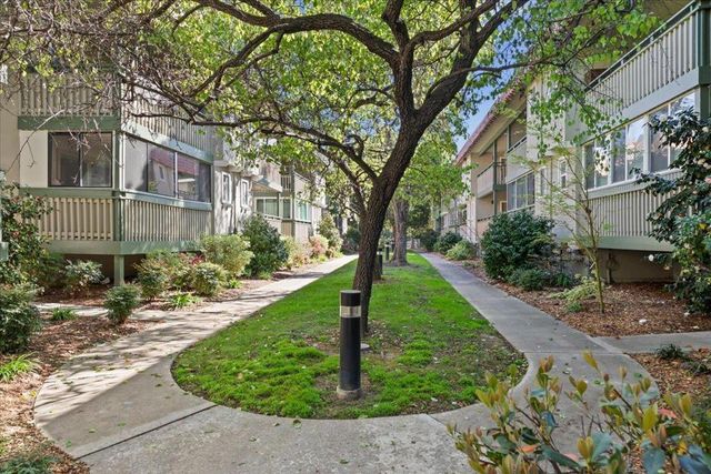 221 Kiely Boulevard B, Santa Clara, CA 95051