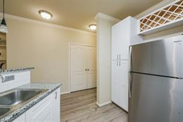 1711 Old Spanish Trail 137, Houston, TX 77054