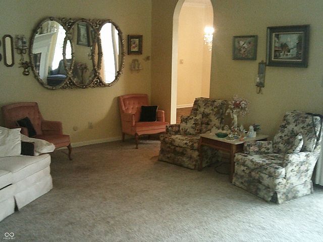 5409 Greenwillow Road, Indianapolis, IN 46226
