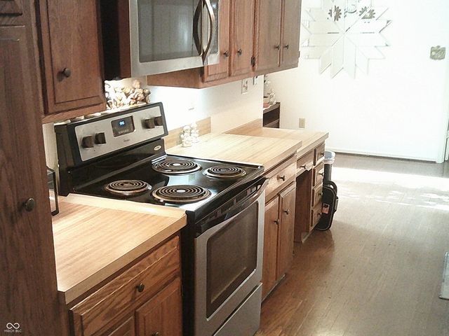 5409 Greenwillow Road, Indianapolis, IN 46226