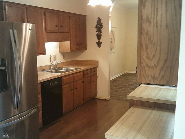 5409 Greenwillow Road, Indianapolis, IN 46226