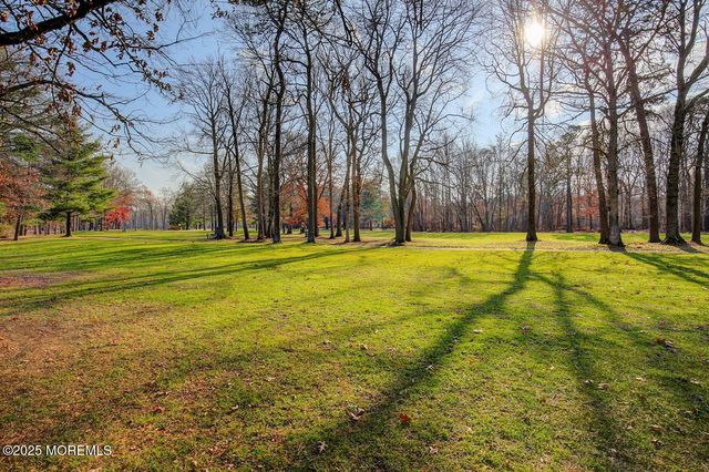 177 Amberly Drive C, Manalapan, NJ 07726