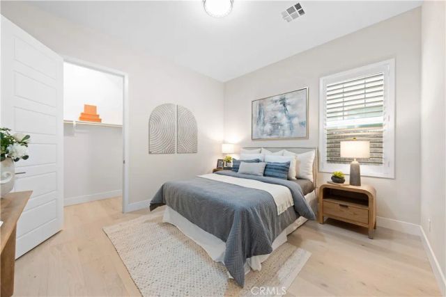 60 Harlow, Irvine, CA 92618