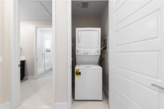 60 Harlow, Irvine, CA 92618