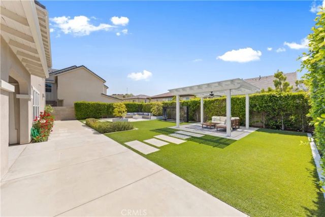 60 Harlow, Irvine, CA 92618