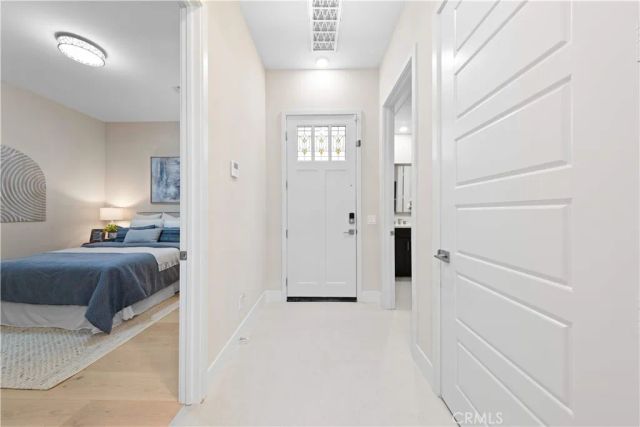 60 Harlow, Irvine, CA 92618