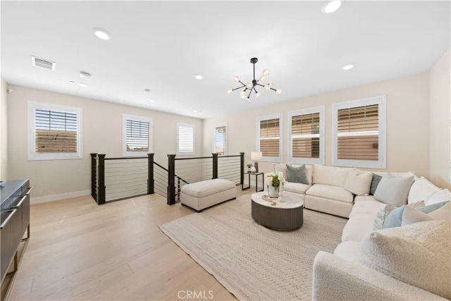 60 Harlow, Irvine, CA 92618