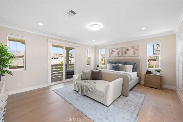 60 Harlow, Irvine, CA 92618