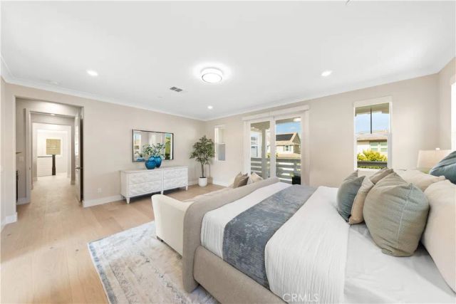 60 Harlow, Irvine, CA 92618