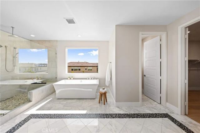 60 Harlow, Irvine, CA 92618