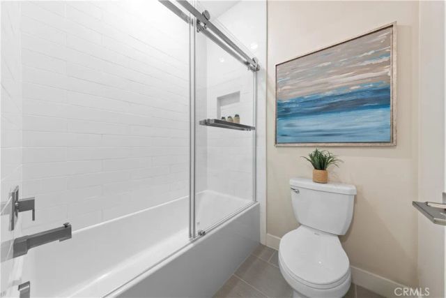 60 Harlow, Irvine, CA 92618