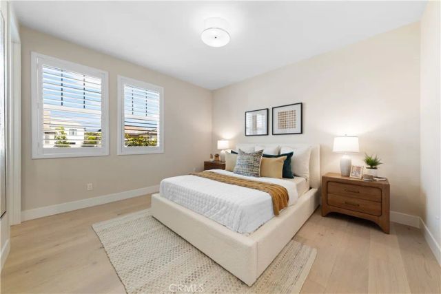 60 Harlow, Irvine, CA 92618