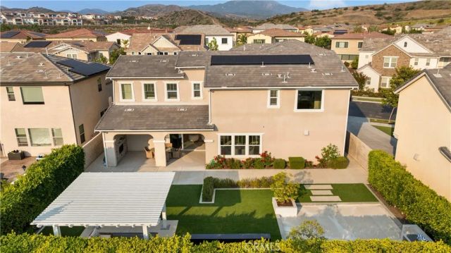 60 Harlow, Irvine, CA 92618