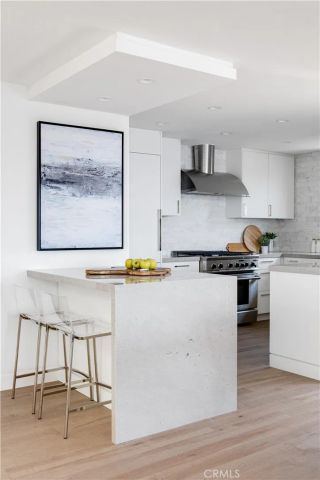 835 La Mirada Street, Laguna Beach, CA 92651