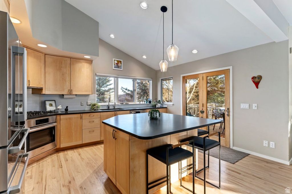 Image 12 of property listing at 8762 N GORGOZA DR, Park City, UT 84098