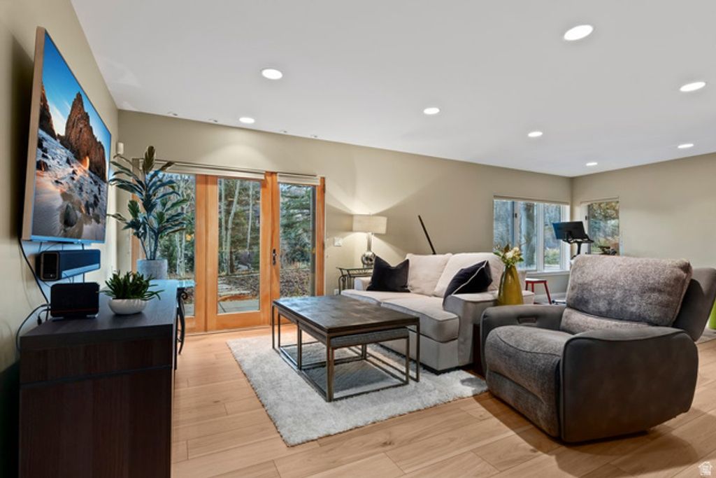 Image 29 of property listing at 8762 N GORGOZA DR, Park City, UT 84098
