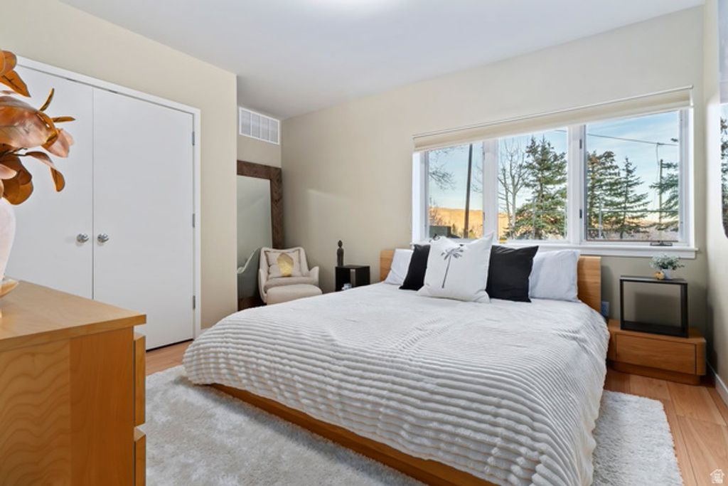 Image 31 of property listing at 8762 N GORGOZA DR, Park City, UT 84098