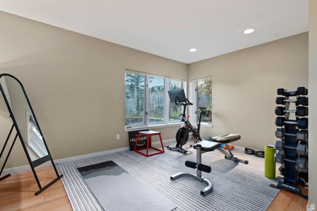 Image 33 of property listing at 8762 N GORGOZA DR, Park City, UT 84098