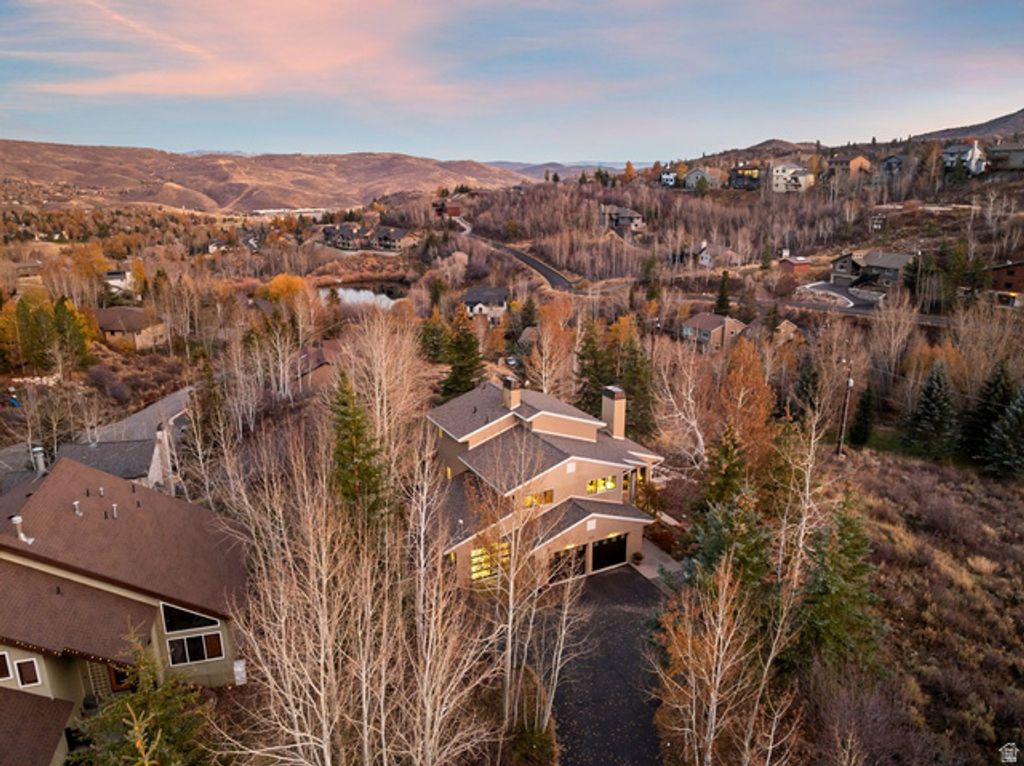 Image 44 of property listing at 8762 N GORGOZA DR, Park City, UT 84098