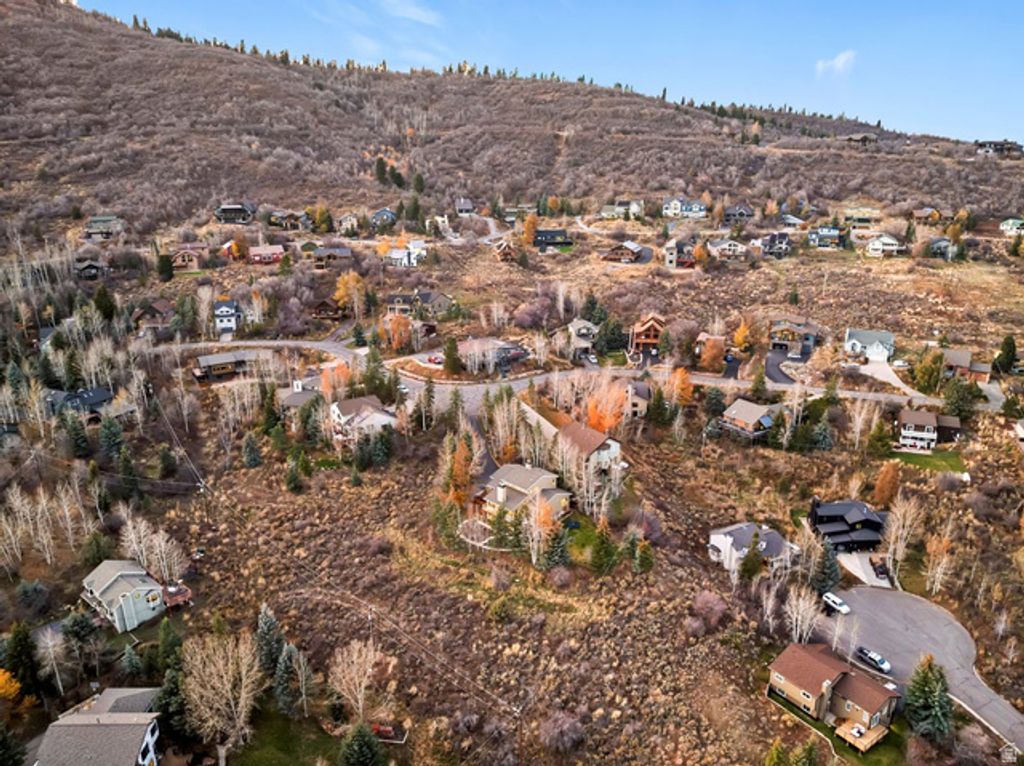 Image 47 of property listing at 8762 N GORGOZA DR, Park City, UT 84098