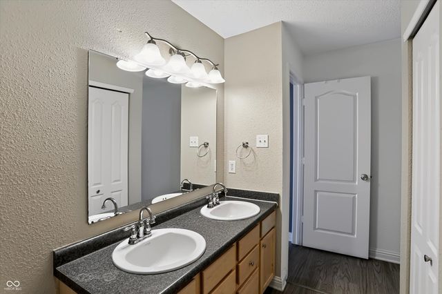 12681 Justice Crossing, Fishers, IN 46037