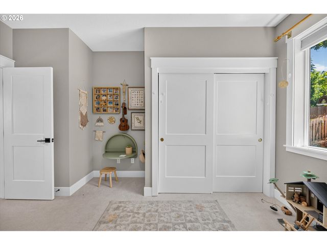 934 Nw BAKER CREST Ct, Mc Minnville, OR 97128
