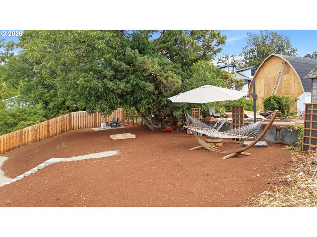 934 Nw BAKER CREST Ct, Mc Minnville, OR 97128