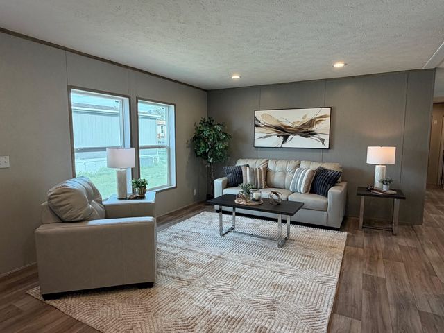 102 Silver Queen Circle, Parachute, CO 81635