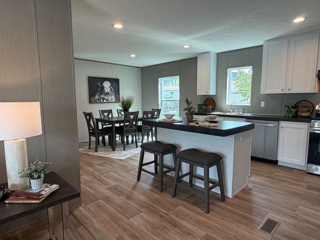 102 Silver Queen Circle, Parachute, CO 81635
